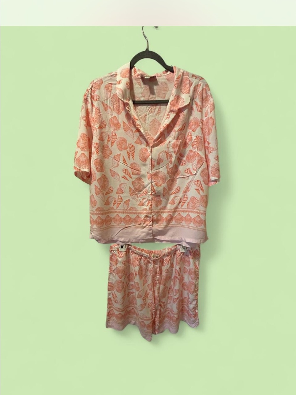 Soft Pink Shell-Print Short Pajama Set